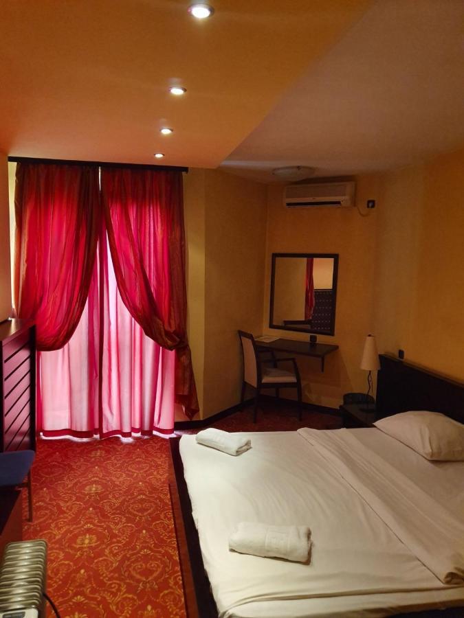 Hotel Sajam Новий Сад Екстер'єр фото